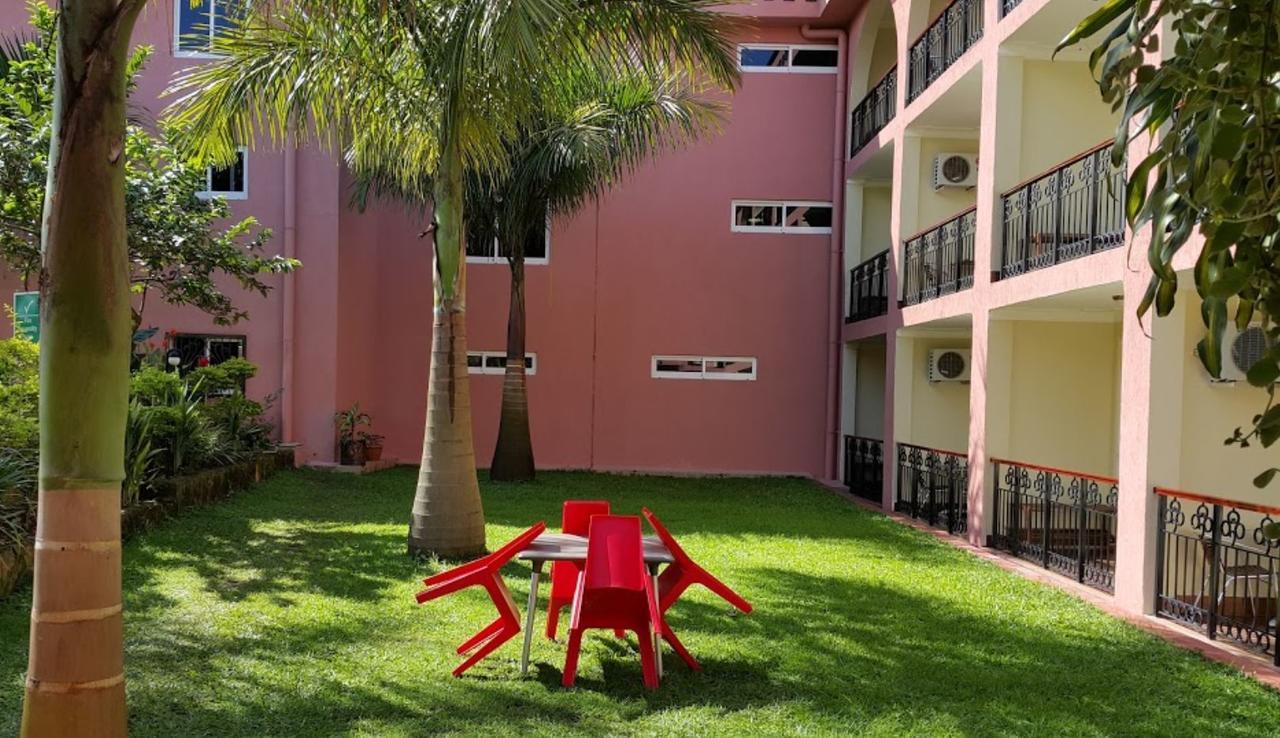 Imperial Golf View Hotel Entebbe Exteriér fotografie